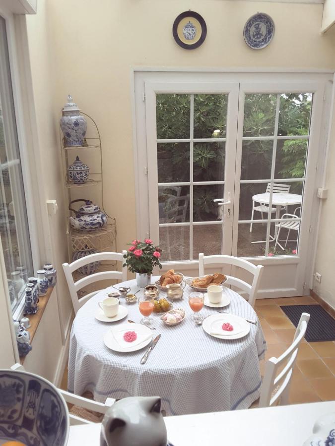 La Maison Des Thermes, Chambre D'Hote Saintes Eksteriør billede